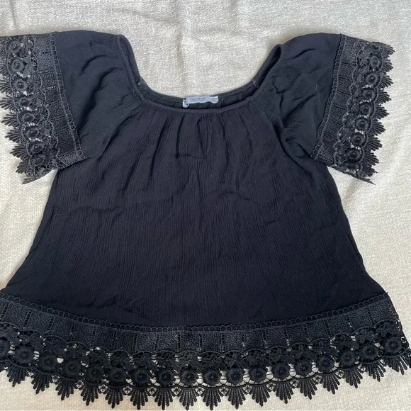 Pull and Bear women’s black blouse size s beautiful lace detail - Picture 7 of 13
